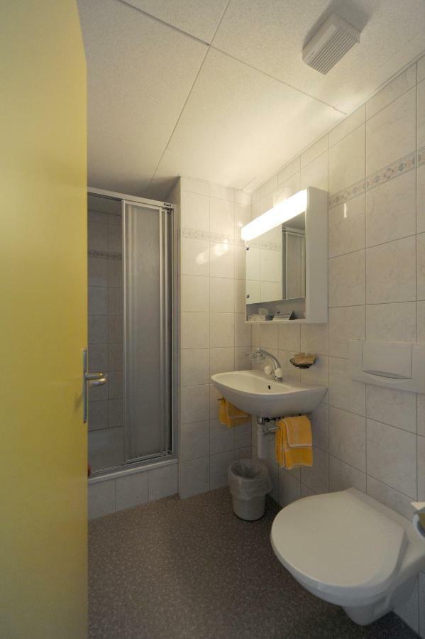Hotel Krone Budget เลงค์ ภายนอก รูปภาพ